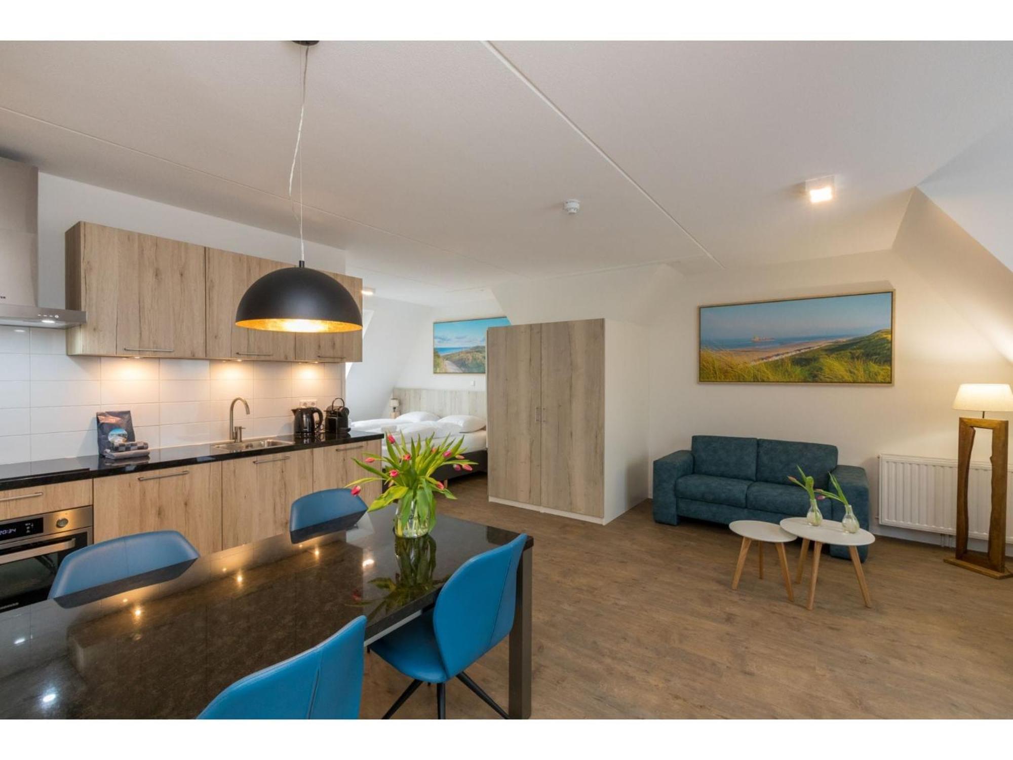Luxurious Studio For 2 People A 1 Minute Walk From The Beach Of Zoutelande Exterior foto